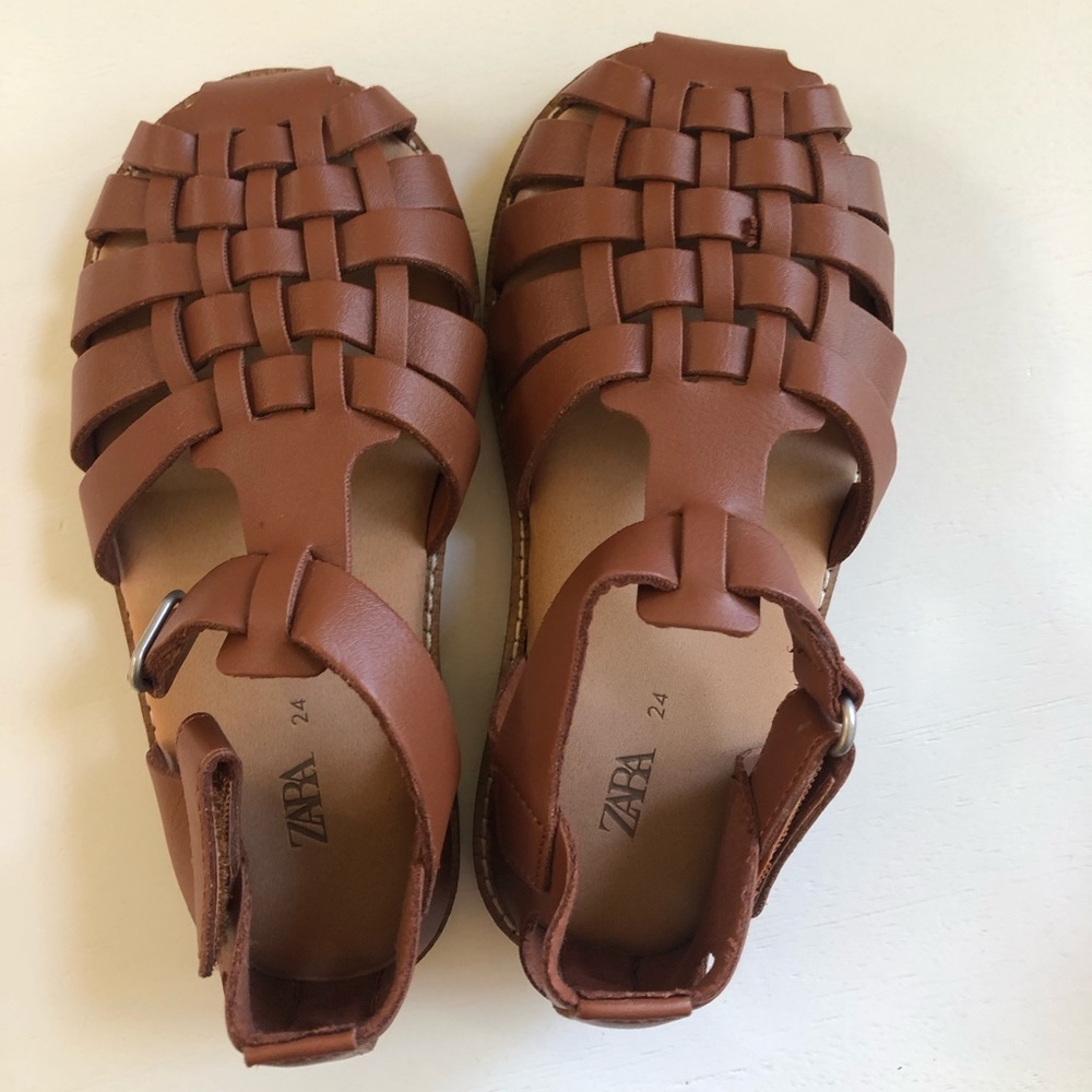 Zara girls brown sandals - size 24 (toddler 8)
